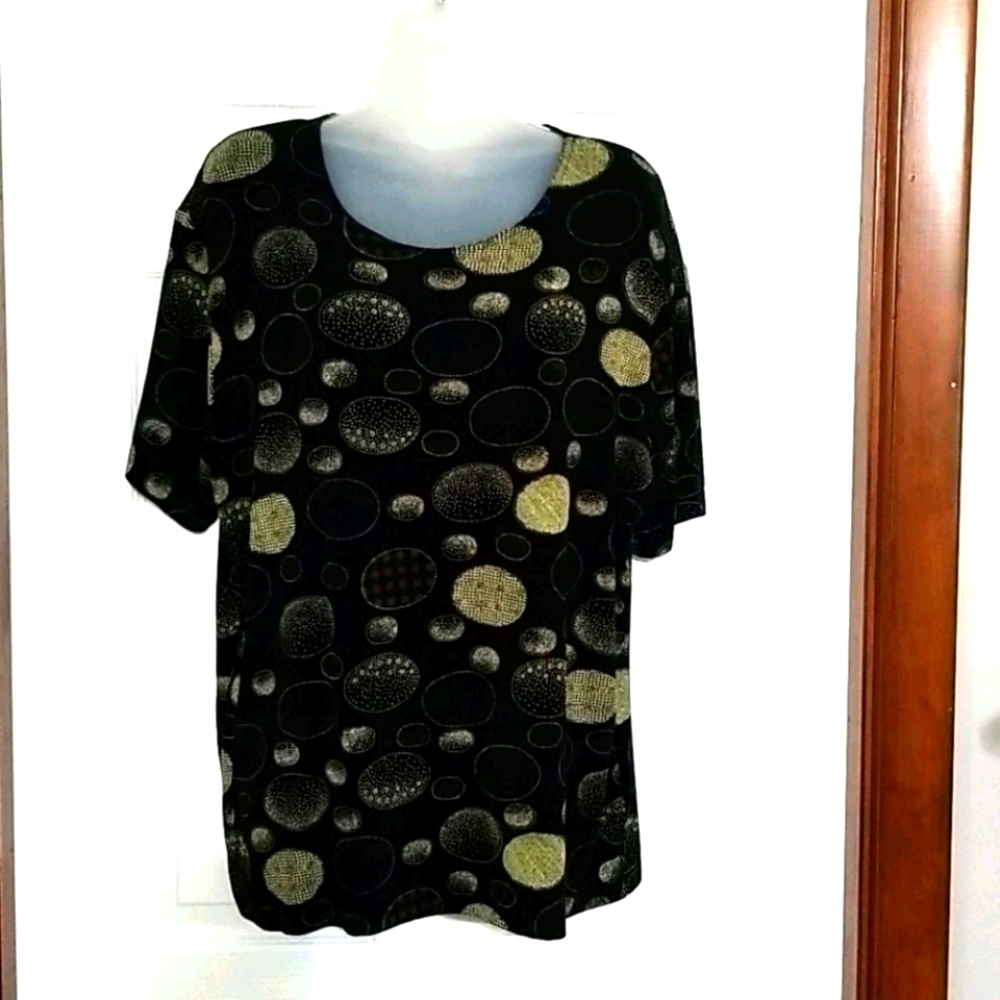 Frazier Lawrence Black and Gold Metallic Top